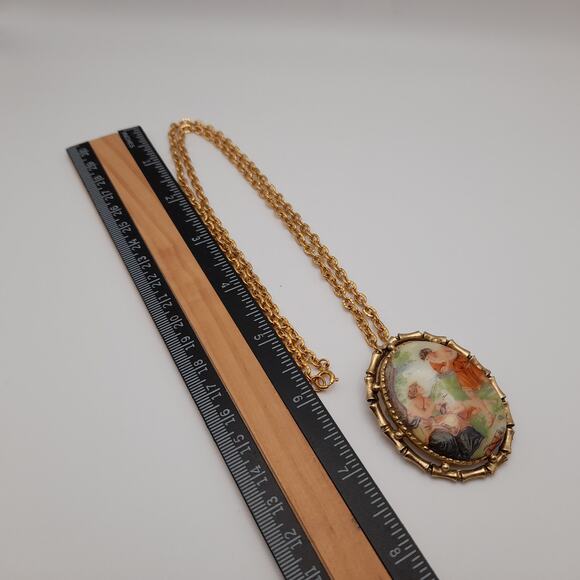 Vintage Renaissance Oval Brooch Pendent Necklace, 1950s, Collectible Jewelry - Picture 6 of 9